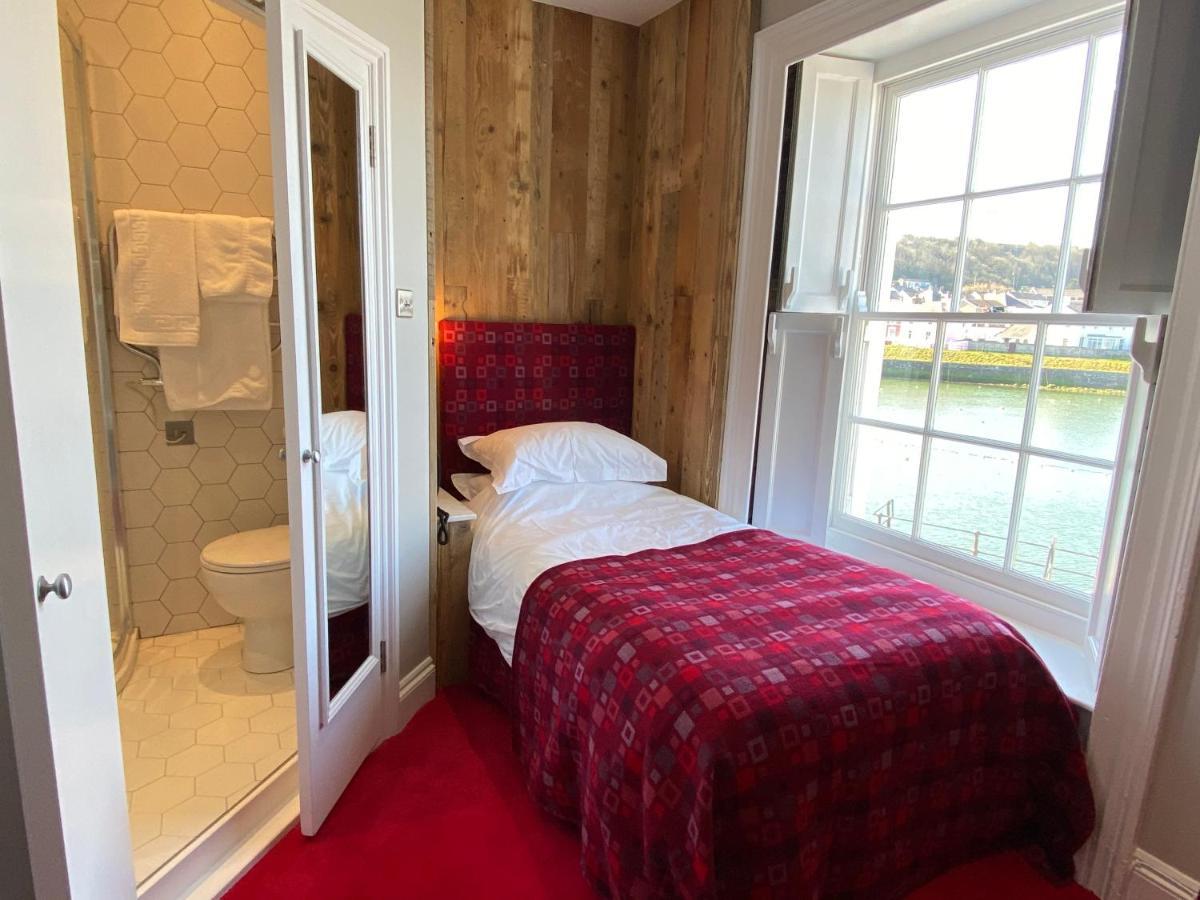 Harbourmaster Hotel Aberaeron Exterior photo