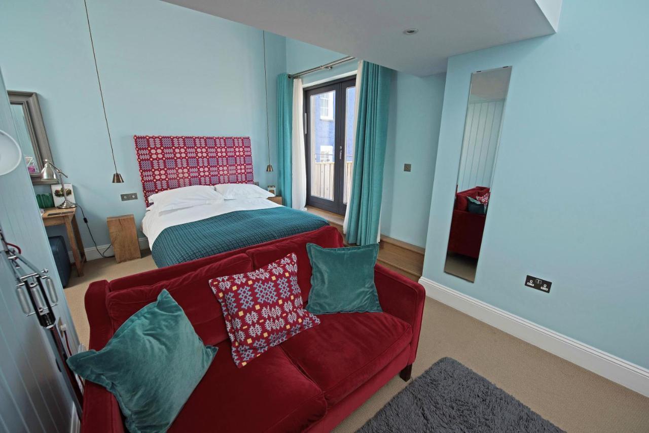 Harbourmaster Hotel Aberaeron Exterior photo